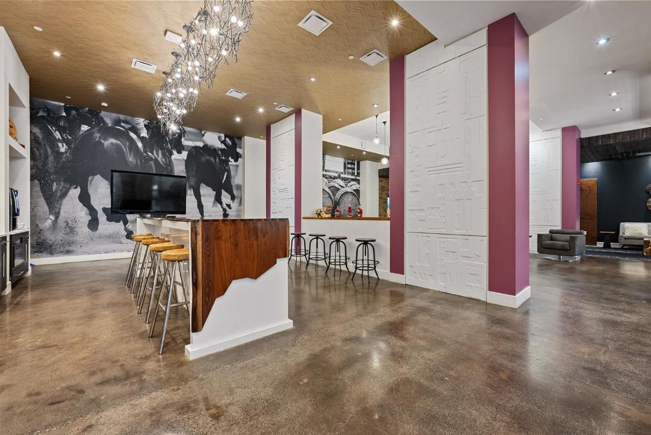 The Edge On 4th By Airriva Louisville