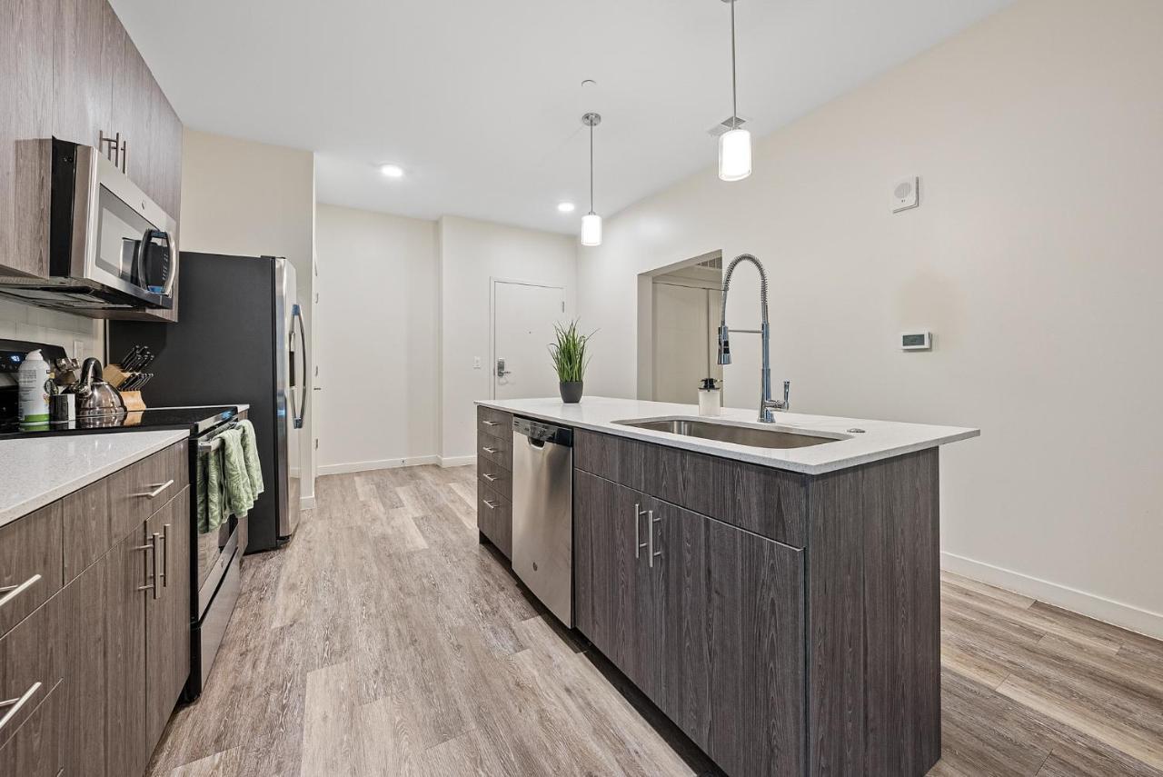 Apartment The Edge On 4th By Airriva Louisville