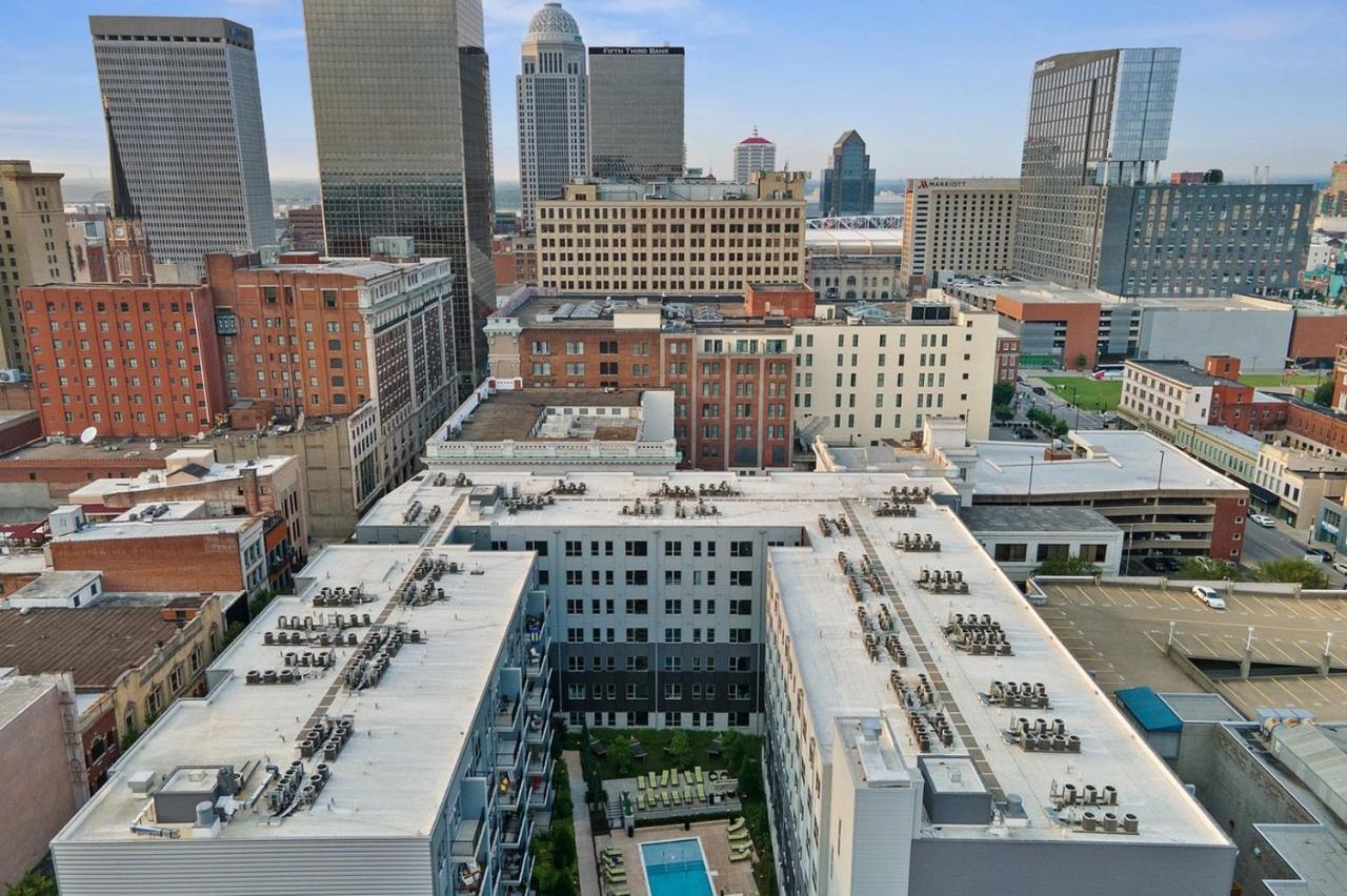 The Edge On 4th By Airriva Louisville