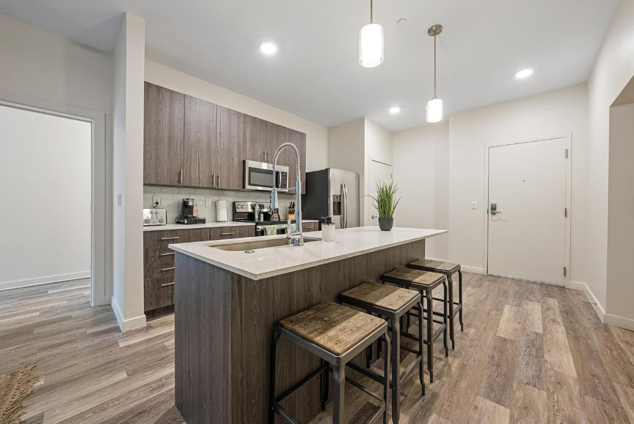 Apartment The Edge On 4th By Airriva *