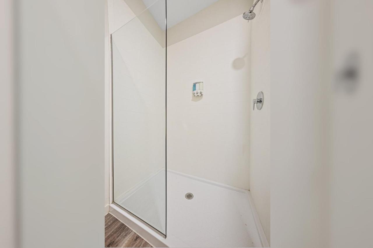The Edge On 4th By Airriva Apartment